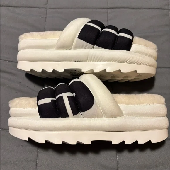UGG Treadlite White Chunky Platform Slides Women’s Size 8 - Picture 8 of 8